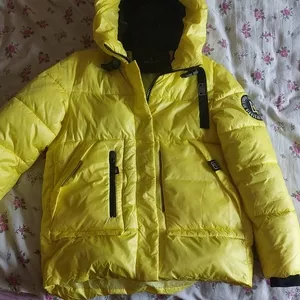 Продам куртку в идеальном состоянии